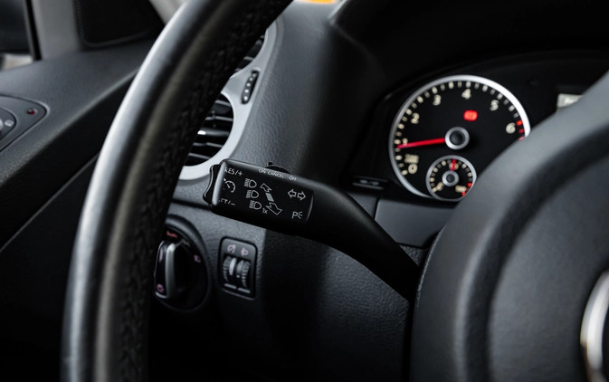 Volkswagen Tiguan cena 49900 przebieg: 215000, rok produkcji 2013 z Piwniczna-Zdrój małe 781